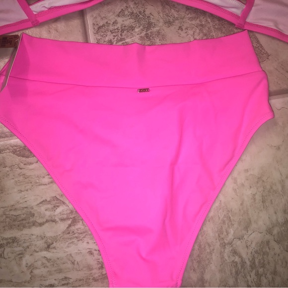 NWT Victoria secret swimsuit - Picture 8 of 9
